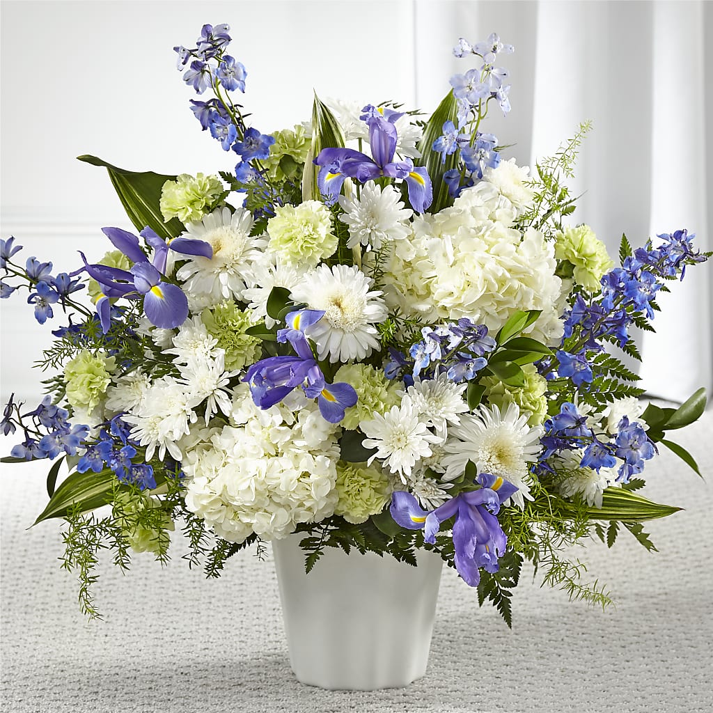 Soft Serenity Floor Basket – LANELLE'S FLORAL DESIGNS, Livonia LA