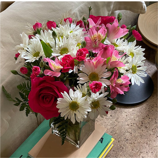 Sweet Surprises® Bouquet – LANELLE'S FLORAL DESIGNS, Livonia LA