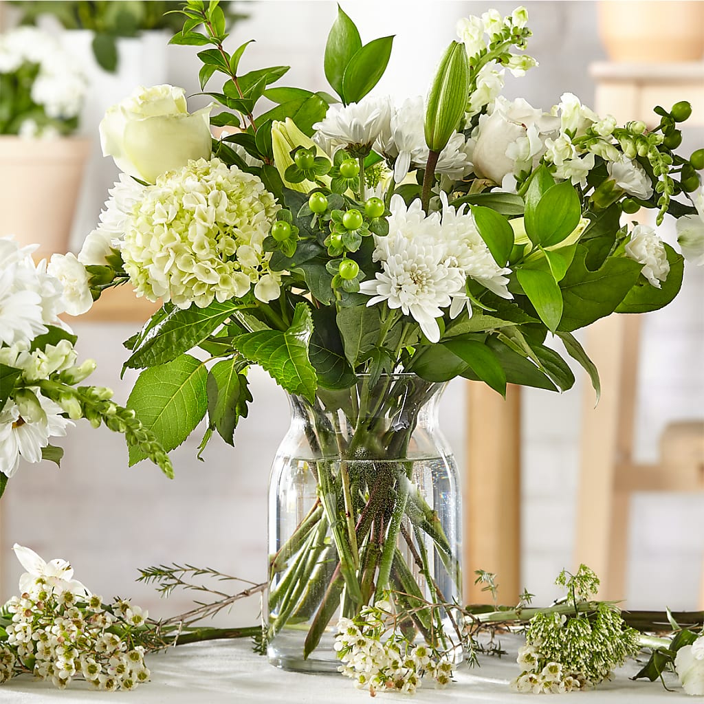Classic Ivory – A Florist Original – LANELLE'S FLORAL DESIGNS, Livonia LA