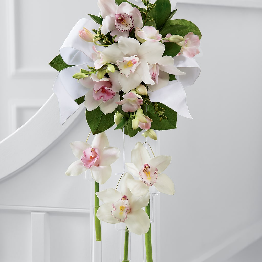 Perfect Entrance Pew Arrangement – LANELLE'S FLORAL DESIGNS, Livonia LA