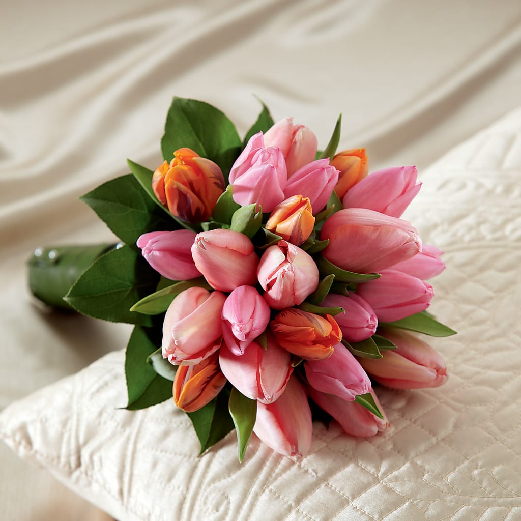 Embraceable Bouquet – LANELLE'S FLORAL DESIGNS, Livonia LA