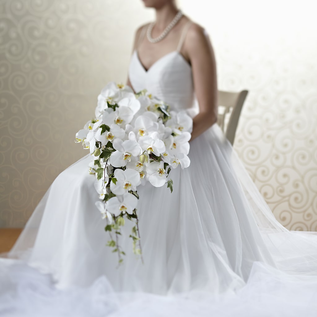Classic White Bouquet – LANELLE'S FLORAL DESIGNS, Livonia LA
