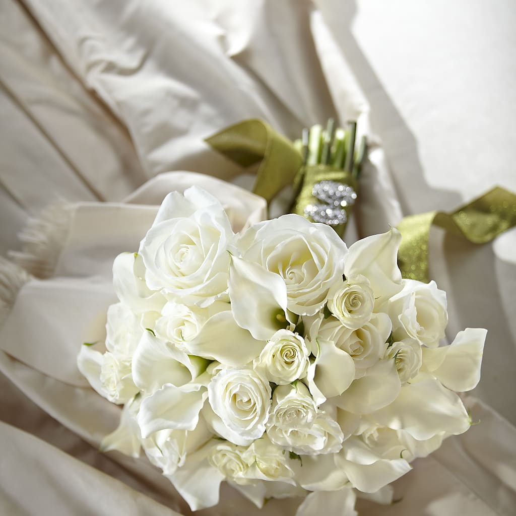 Serene Highness Bouquet – LANELLE'S FLORAL DESIGNS, Livonia LA