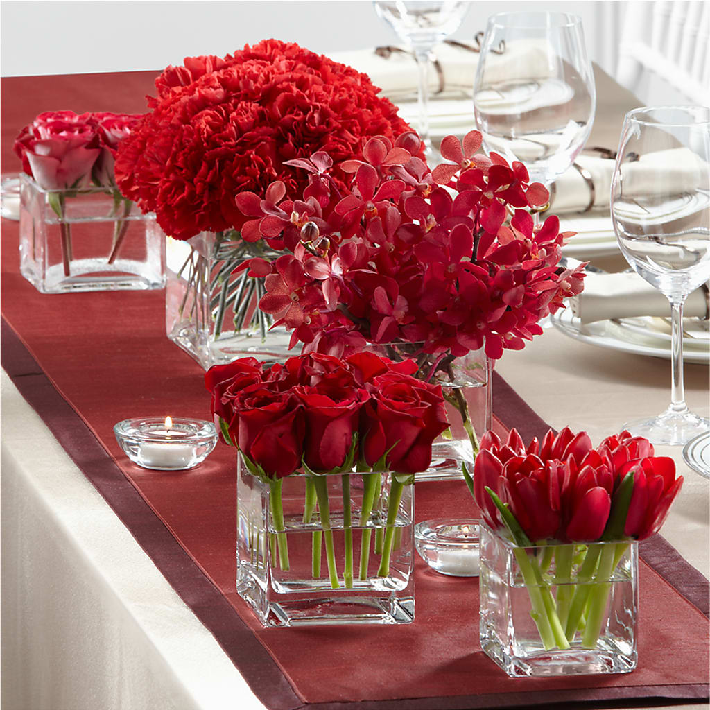 Modern Grace Centerpiece – LANELLE'S FLORAL DESIGNS, Livonia LA