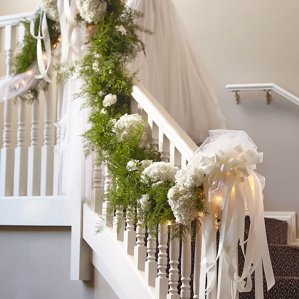 Champagne Dreams Garland – LANELLE'S FLORAL DESIGNS, Livonia LA