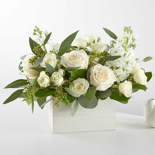 Fresh Linen Box Bouquet – LANELLE'S FLORAL DESIGNS, Livonia LA