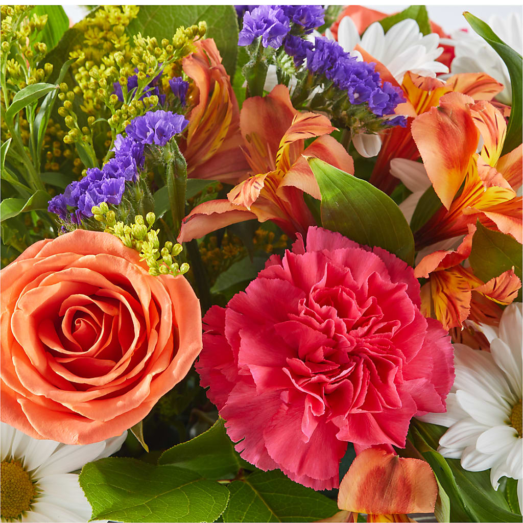 Oopsie Daisy Box Bouquet – LANELLE'S FLORAL DESIGNS, Livonia LA