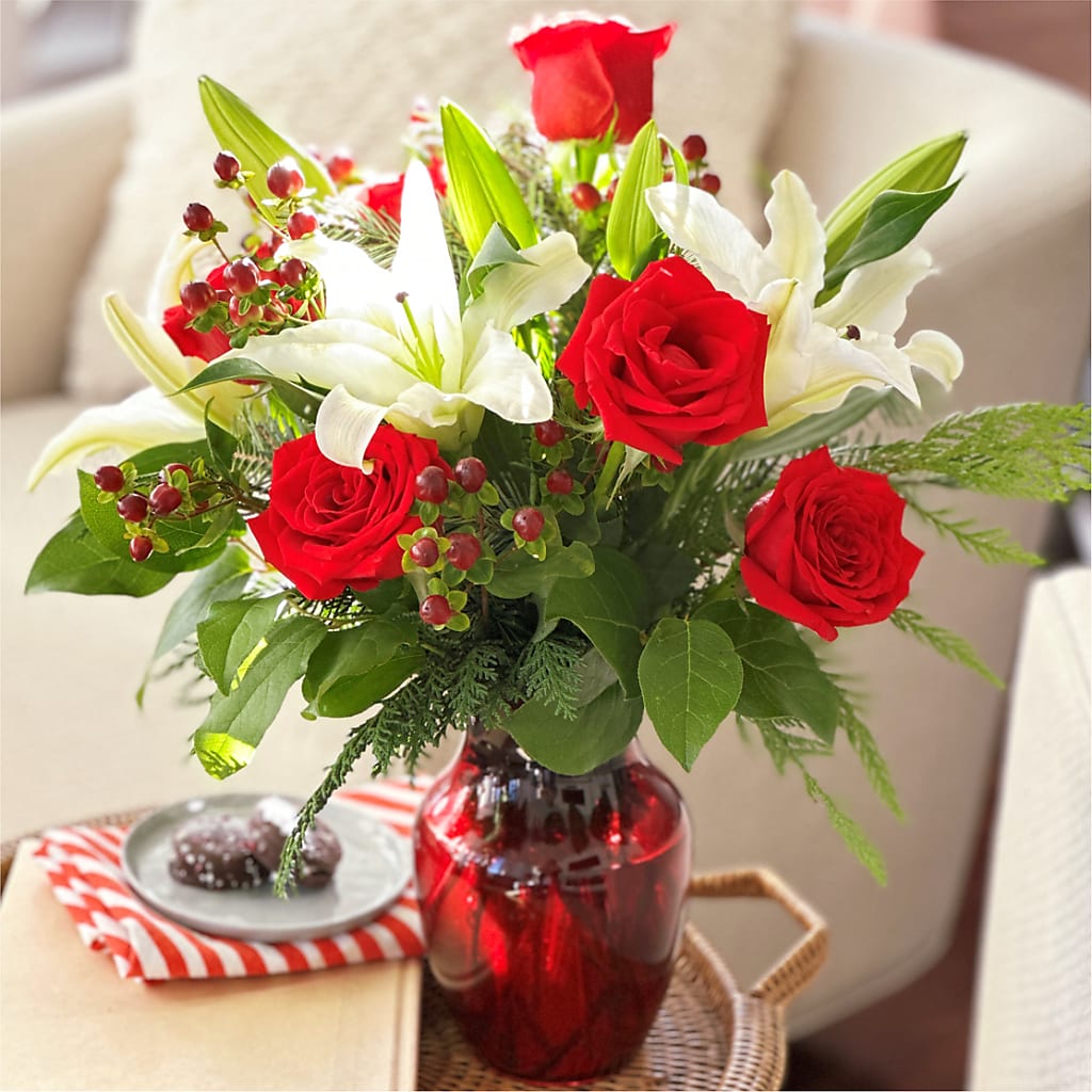 Evergreen Delight Bouquet – LANELLE'S FLORAL DESIGNS, Livonia LA