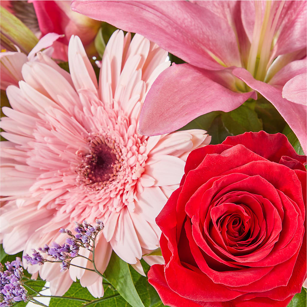 Lots of Love Bouquet – LANELLE'S FLORAL DESIGNS, Livonia LA